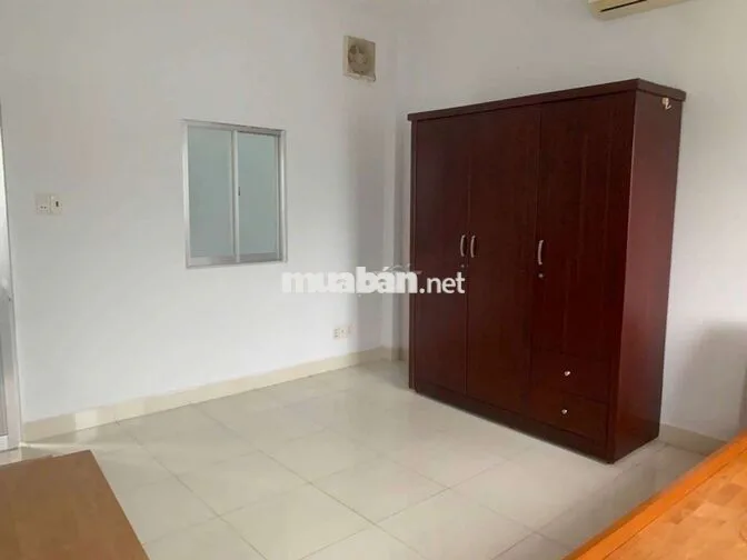 Nhà sổ hồng riêng gần làng đại học phước kiển .
