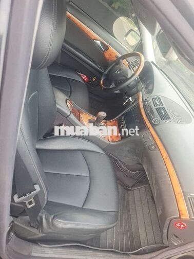 Mercedes E200 2004 Đen Sài Gòn