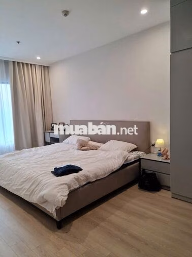 Bán 3 ngủ to- 98m2 - 6,8 tỷ , đủ đồ - Vinhomes Smart City Tây Mỗ