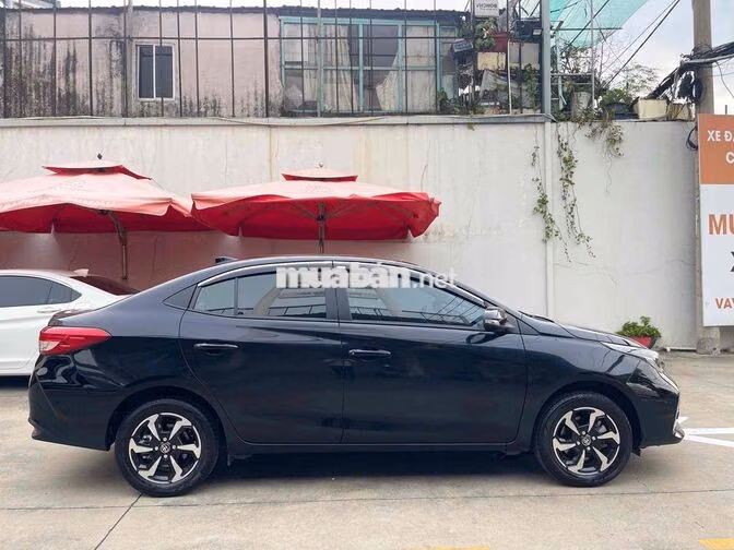 Bán Vios E Số sàn 2023 Đen Xe đi cực ít XHĐ đủ Cty