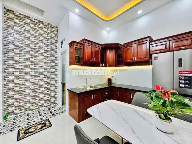 Cho thuê gấp nhà Nguyễn Công Hoan , Quận Phú Nhuận