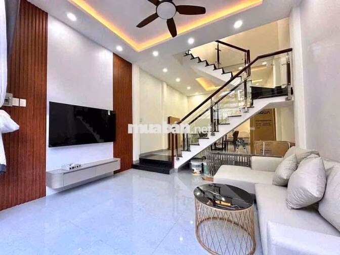 Hẻm 6m Thông Phú Thọ Hoà,, 3 Tấm, 4 x 18m, 4 Phòng, 4 wc