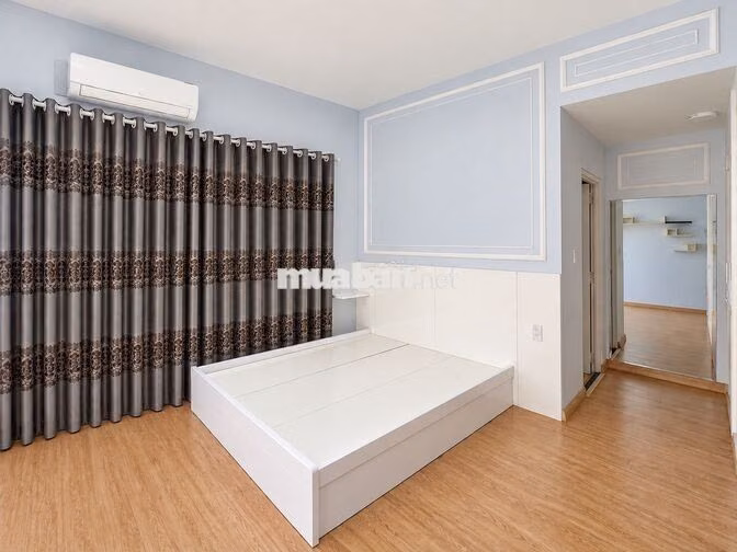 CHO THUÊ CĂN HỘ ORIENTAL PLAZA 2PN 2WC 83M² NỘI THẤT CƠ BẢN – 12,5 TR