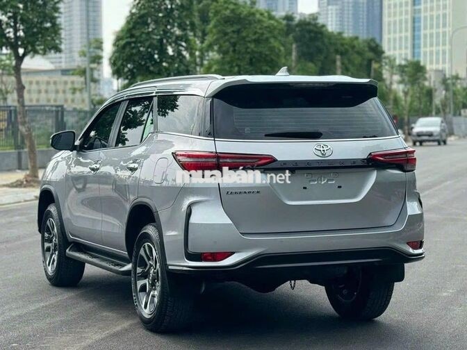 Toyota Fortuner Legender 2.4AT 2025 máy dầu