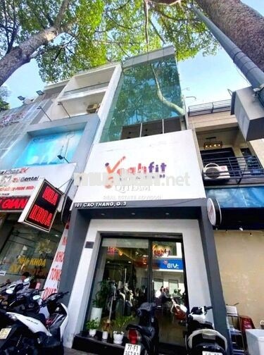 Nguyên căn mở spa số 101 Cao Thắng, Q3. Dt: 5x20m, Kc: trệt 4 lầu
