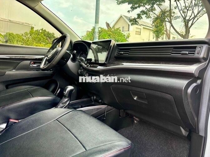 Suzuki XL7 Hybrid 2025 Trắng 1.5 vạn