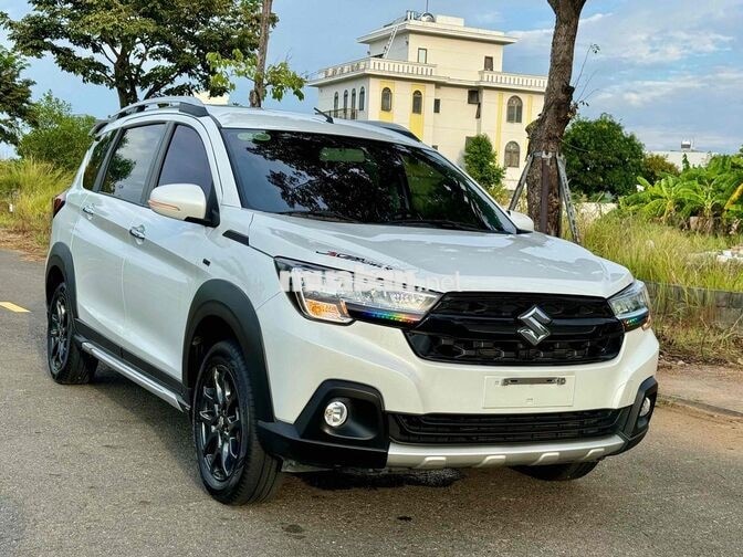 Suzuki XL7 Hybrid 2025 Trắng 1.5 vạn