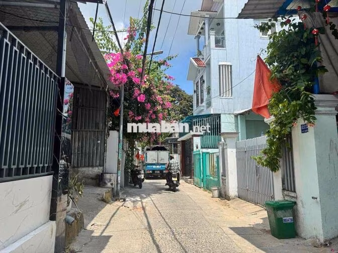 Ngộp bank chủ gấp bán, nhà mới 100m2 gần bến xe chỉ 3.99 tỷ