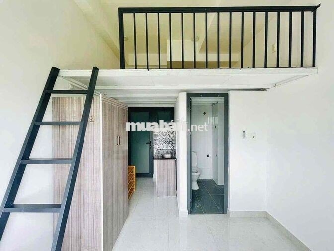 GÁC CỬA SỔ TRỜI NGAY PHẠM VĂN ĐỒNG - KHA VẠN CÂN