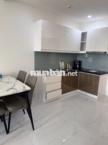 Cho Thuê CC Oriental Plaza 685 Âu Cơ Giá 12tr, 85m2, 2PN, 2WC.
