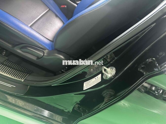 Mitsubishi Xpander 7 chỗ màu Đen