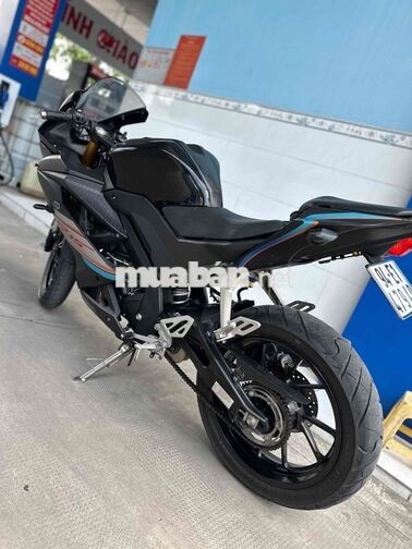 Yamaha R15V3 2020 Đen 10 ngàn km