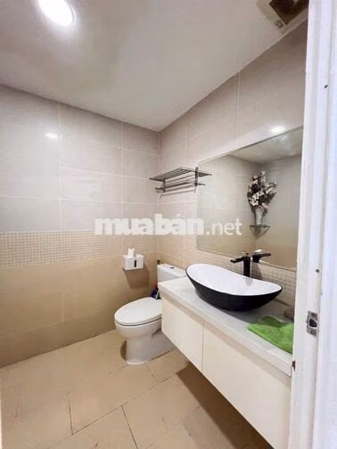 Cho Thuê CC Oriental Plaza 685 Âu Cơ Giá 12tr, 85m2, 2PN, 2WC.