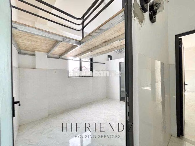 PHÒNG CỬA SỔ TRỜI - CÓ MÁY LẠNH - THANG MÁY MỚI - TÔ HIỆU SÁT VHU