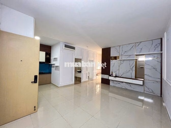 Cho Thuê CC Oriental Plaza 685 Âu Cơ Giá 12tr, 85m2, 2PN, 2WC.