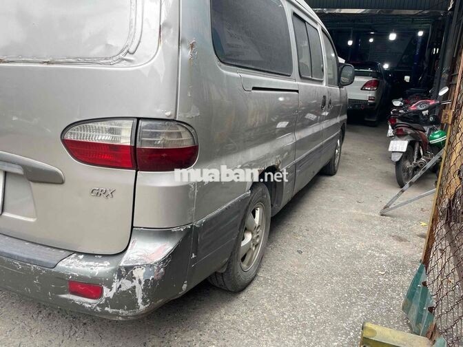 Hyundai Starex 6 chỗ tự động 2004 Nâu