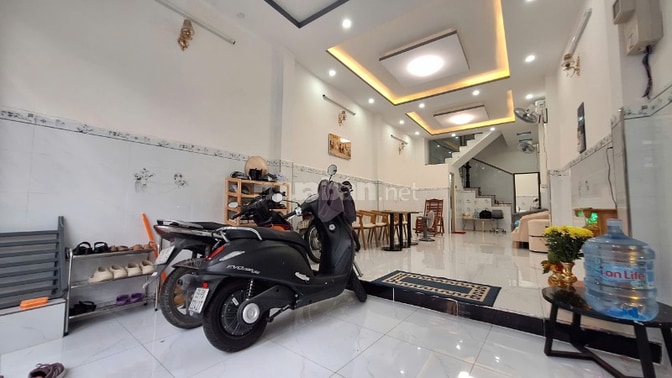 KẸT TIỀN CẦN BÁN GẤP NHÀ ĐẸP HXH  THIÊN PHƯỚC P.9 TÂN BÌNH 