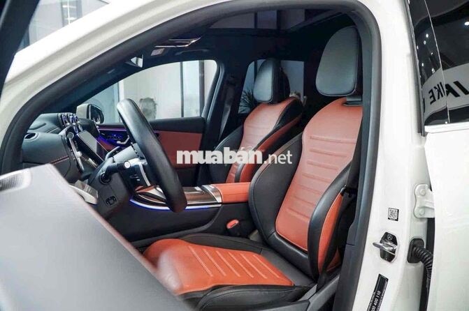 Mercedes GLC300 4Matic V1 2024 Lướt 26.000km