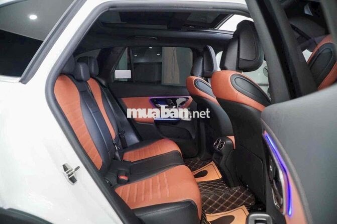 Mercedes GLC300 4Matic V1 2024 Lướt 26.000km
