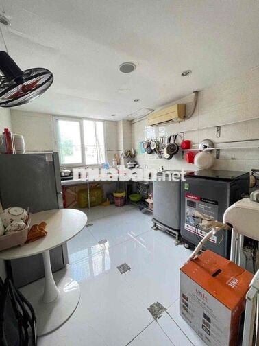NHÀ MT ĐƯỜNG HUỲNH VĂN BÁNH, P.17 – DT 41M² (3 x 14M) - GIÁ 10,8 TỶ