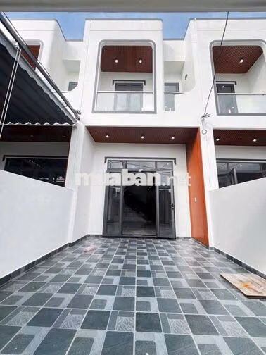 🏡Bán nhà lầu cổng 11 phường Phước Tân.CAM KẾT KHÔNG NGẬP NƯỚC.