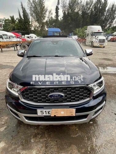 Ford Everest Platinum 2022 4X4 Xanh đen