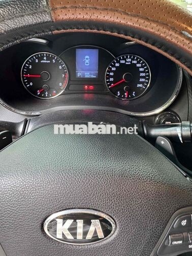 Kia K3 2015 Vàng cát 5 chỗ 39.000km
