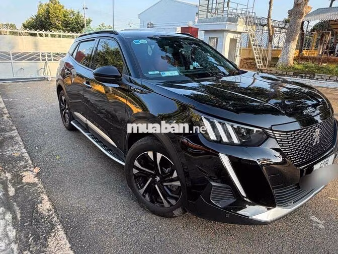 Peugeot 2008 GT Line 2024 Đen Tự động 26.000 km