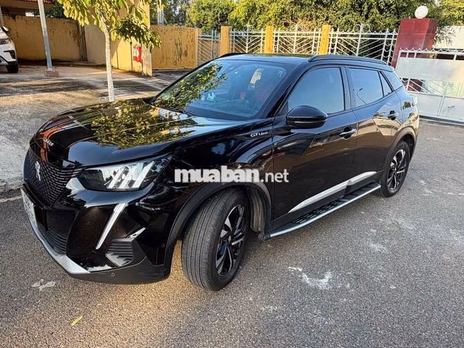 Peugeot 2008 GT Line 2024 Đen Tự động 26.000 km