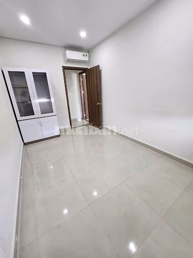 Chung cư Central, Phạm Văn HAi, TB: 2p ngủ, căn góc, 12,5tr/th