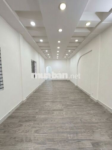 Cho thuê nhà nguyên căn Lê Văn Sỹ, P12 , Q3- 5x17m, 4 Tầng, 340m Trống