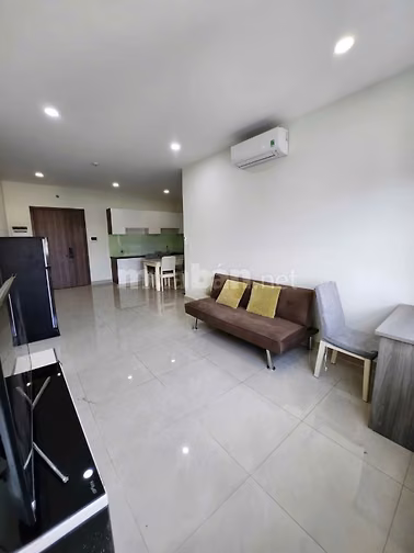 Chung cư Central, Phạm Văn HAi, TB: 2p ngủ, căn góc, 12,5tr/th