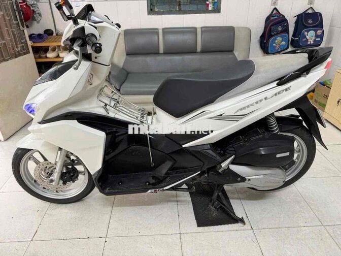 Airblade 2016 Trắng Chính Chủ Ký
