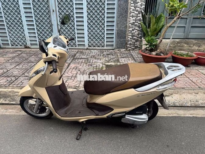 Honda Lead 125 2018 Vàng kem