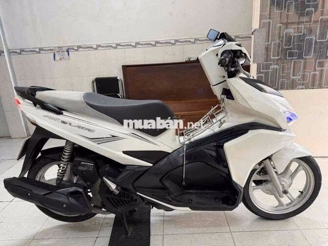 Airblade 2016 Trắng Chính Chủ Ký