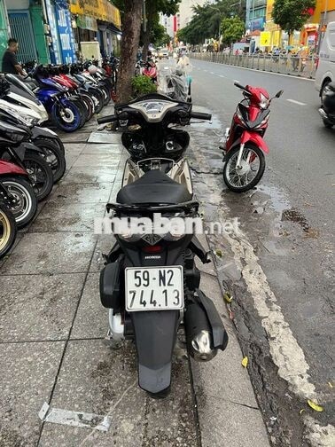 Honda Air Blade 2024 Đen, Vàng đồng