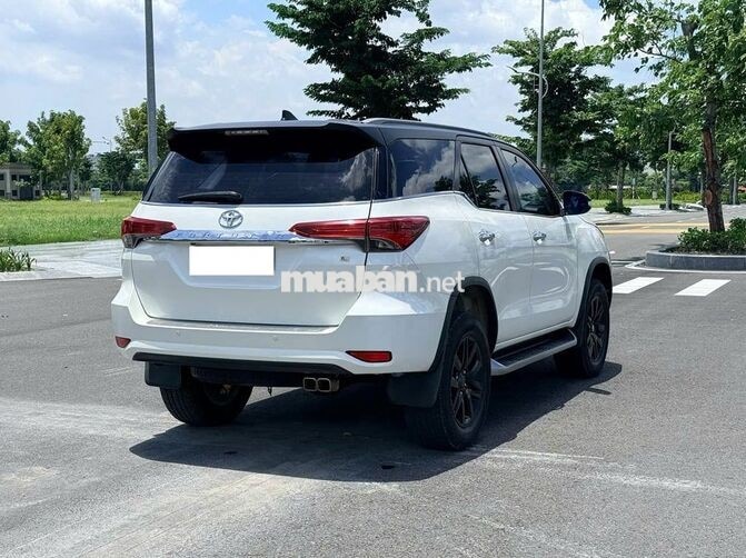 Toyota Fortuner 2017 2 cầu Trắng 67.000km