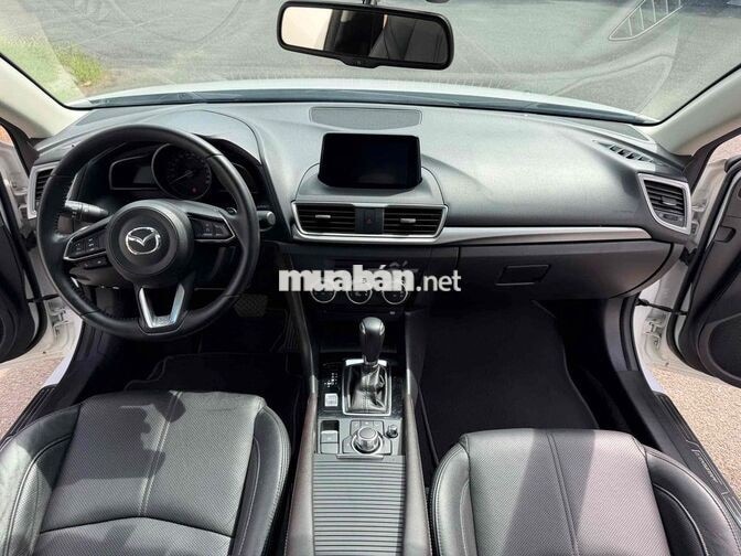 Mazda Mazda3 2018 57000km Trắng