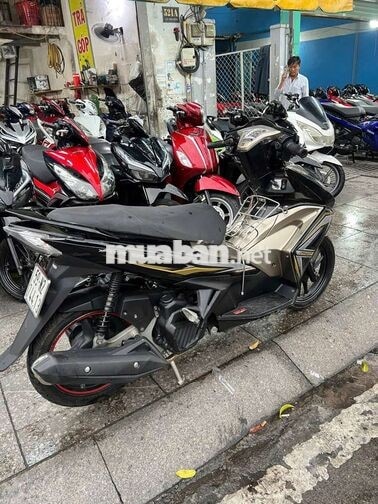 Honda Air Blade 2024 Đen, Vàng đồng