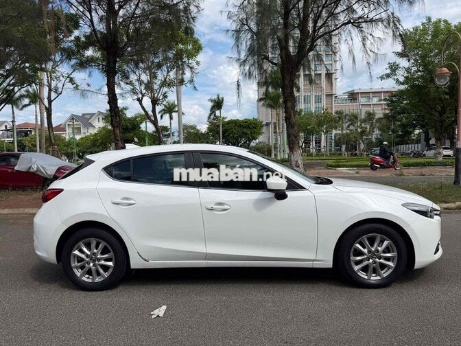 Mazda Mazda3 2018 57000km Trắng