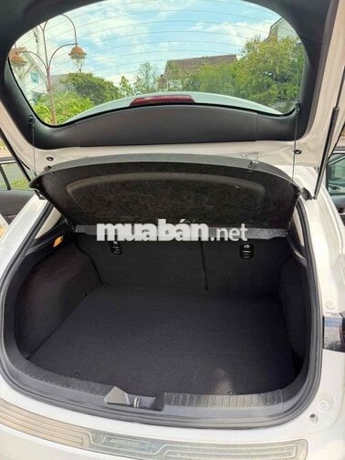 Mazda Mazda3 2018 57000km Trắng