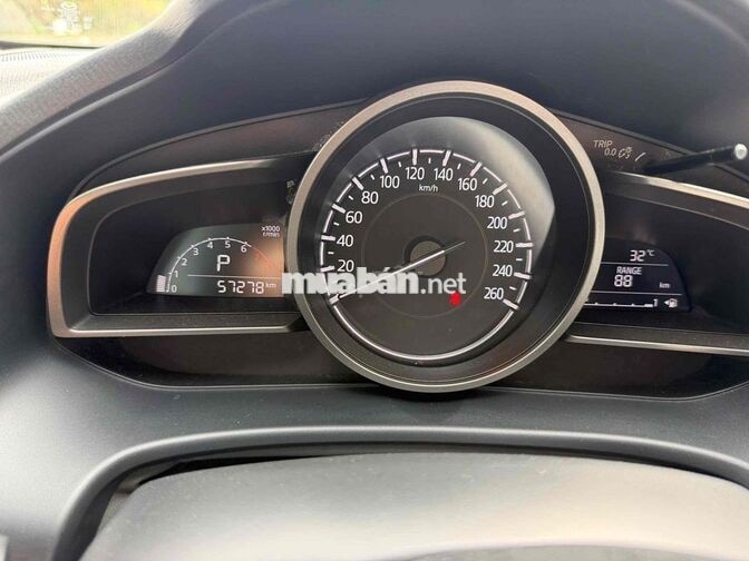 Mazda Mazda3 2018 57000km Trắng