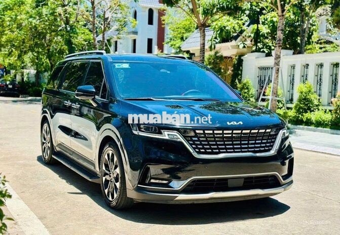Kia Carnival Signature sản xuất 2023