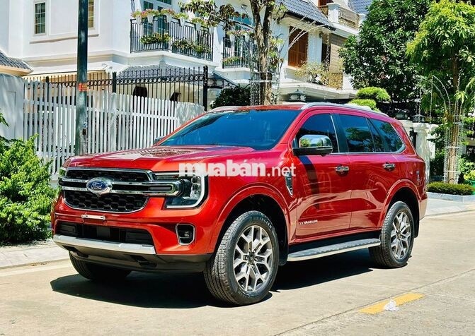 Ford Everest Titanium 4x2 2023