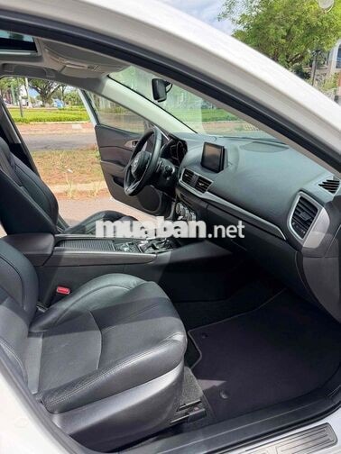 Mazda Mazda3 2018 57000km Trắng