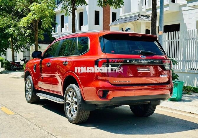 Ford Everest Titanium 4x2 2023