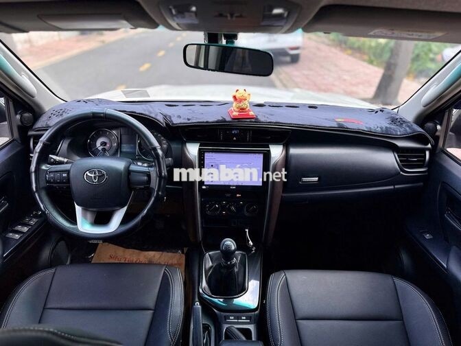Toyota Fortuner 2017 Dầu Số sàn 14000 km Trắng