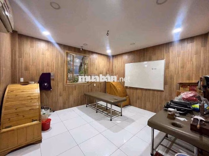 BÁN NHÀ DT 184M2 PHAN VĂN HỚN HÓC MÔN-DOANH THU 200TR/THÁNG