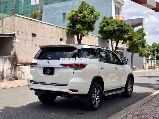 Toyota Fortuner 2017 Dầu Số sàn 14000 km Trắng
