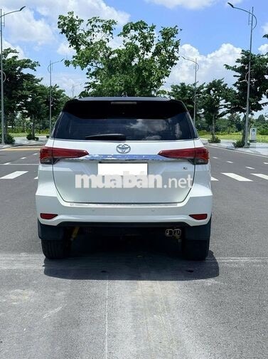 Toyota Fortuner 2017 2 cầu Trắng 67.000km